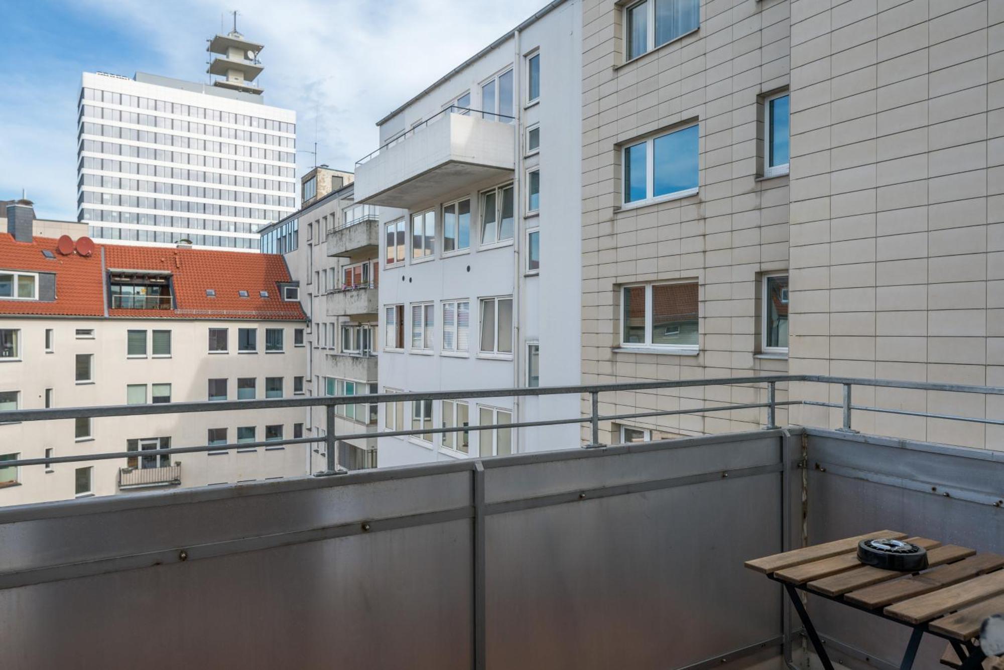 Homely-Apartment Manhattanart, Zentral, Parkplatz, Billard,Ps4, Dart, Balkon Bielefeld Kültér fotó