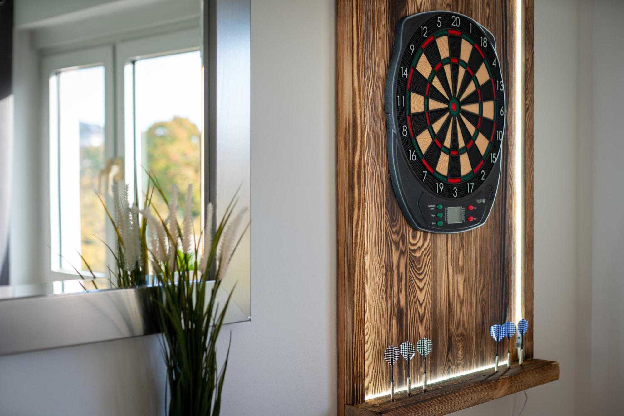 Homely-Apartment Manhattanart, Zentral, Parkplatz, Billard,Ps4, Dart, Balkon Bielefeld Kültér fotó